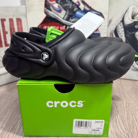 New Crocs Classic Lined Overpuff Clog Black M4/W6, M5/ W7, M6/W8 - Picture 2 of 10